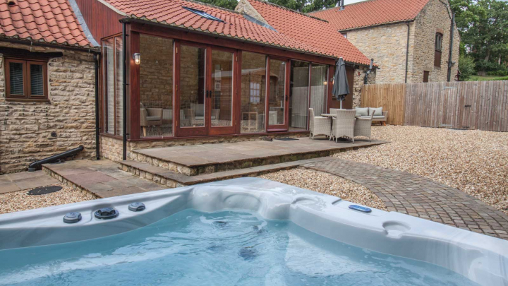 Farndale Cottage Hot Tub