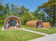 Family Glamping Pod   00 01