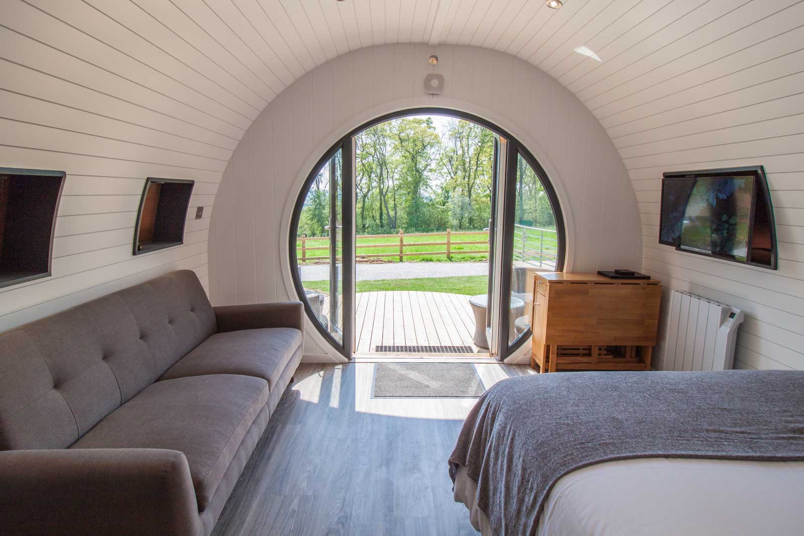 Family Glamping Pod Sleeps 4 High Oaks Grange